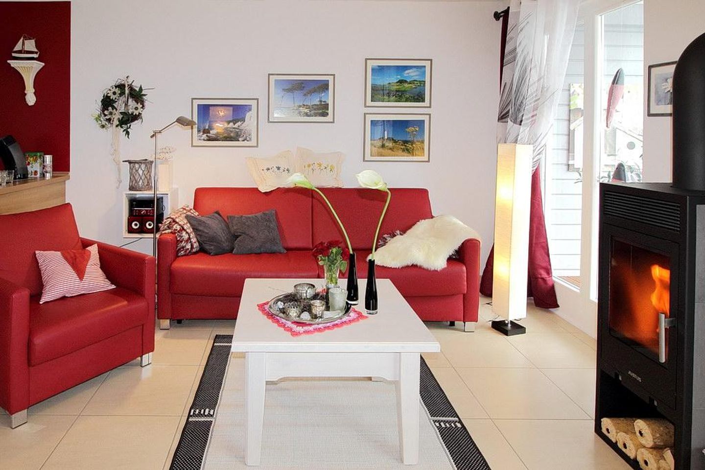 Ostseepark Rügen Ostseepark Rügen 20 Rügen - Wohn-Essbereich mit Couch