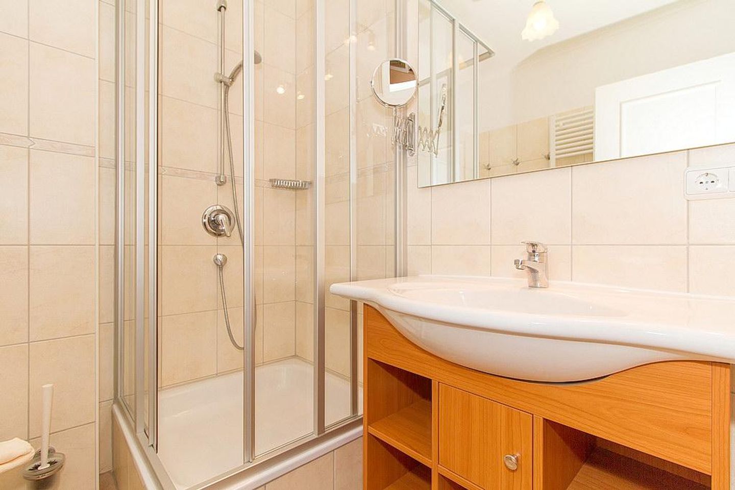 Apartment-Residenz Ostseestrand Apartment-Residenz Ostseestrand 18 Kühlungsborn - Badezimmer mit Dusche