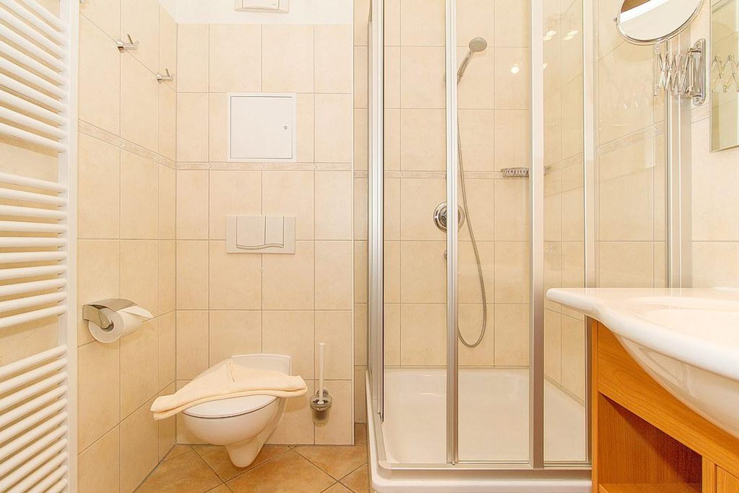 Apartment-Residenz Ostseestrand Apartment-Residenz Ostseestrand 18 Kühlungsborn - Badezimmer mit Dusche