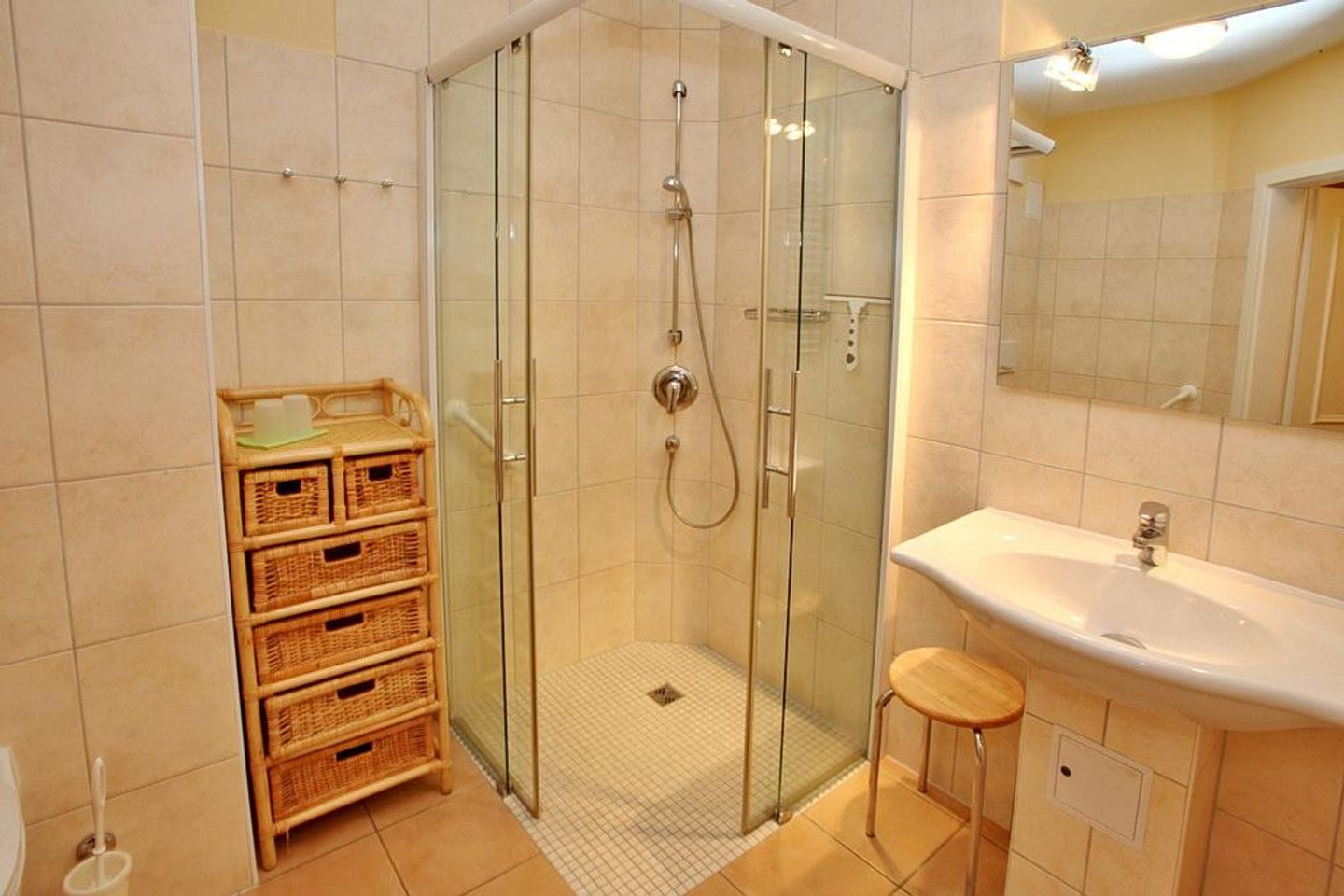 Dünenschloss Dünenschloss 2-07 Kühlungsborn - Badezimmer mit Dusche