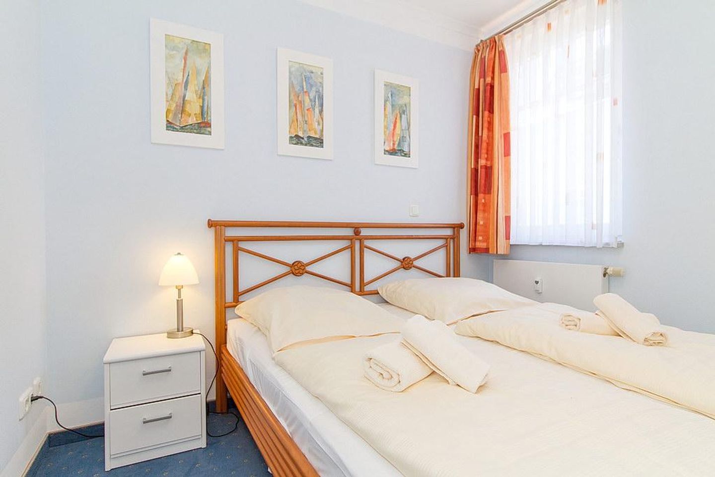 Dünenschloss Dünenschloss 2-19 Kühlungsborn - Schlafzimmer mit Doppelbett