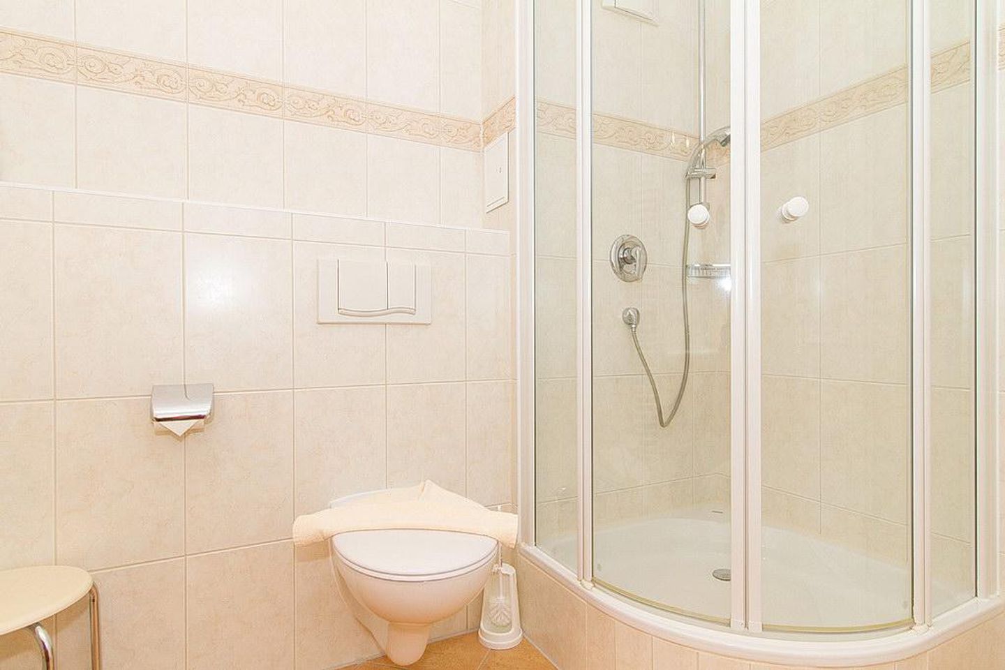 Dünenschloss Dünenschloss 2-19 Kühlungsborn - Badezimmer mit Dusche