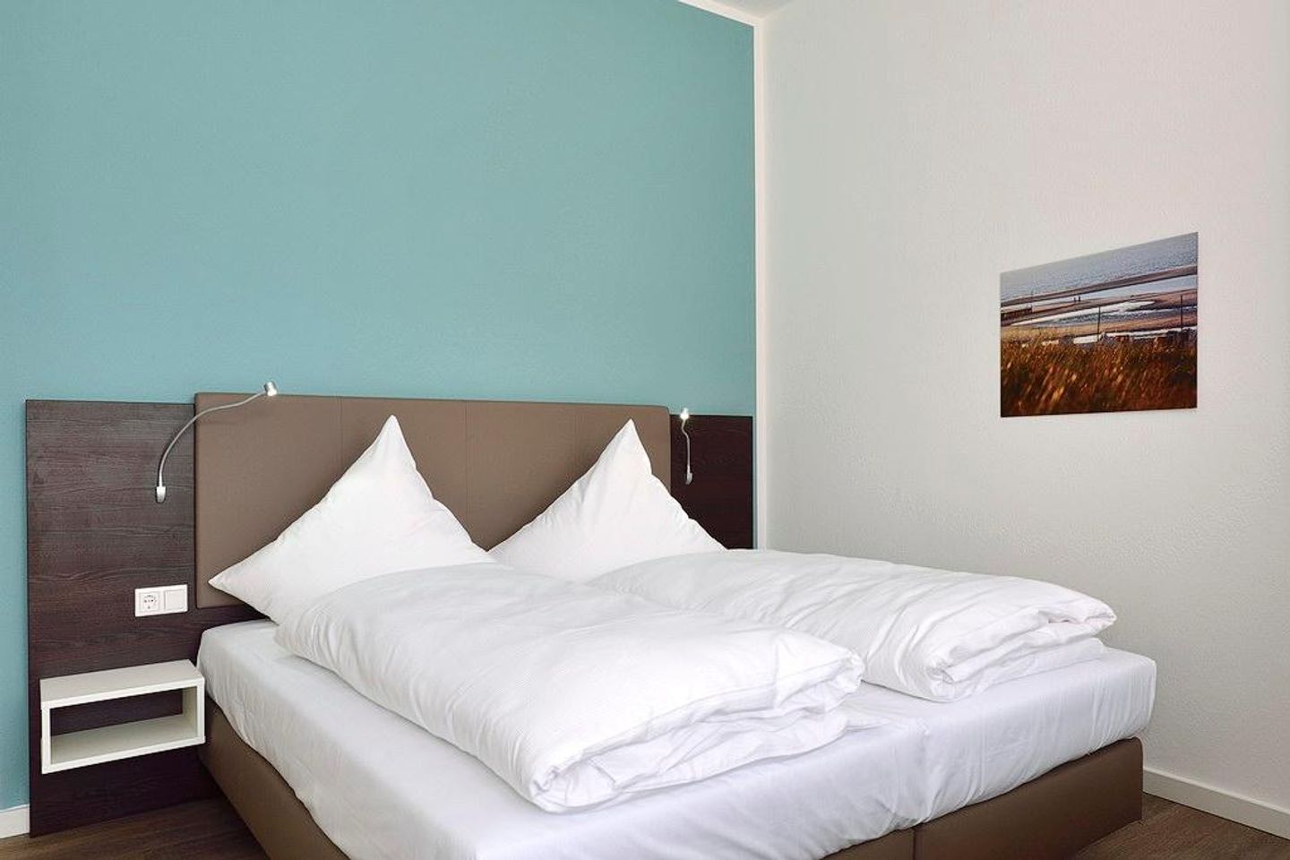 Aparthotel Anna Düne Aparthotel Anna Düne 0-01 Wangerooge - Schlafbereich mit Doppelbett