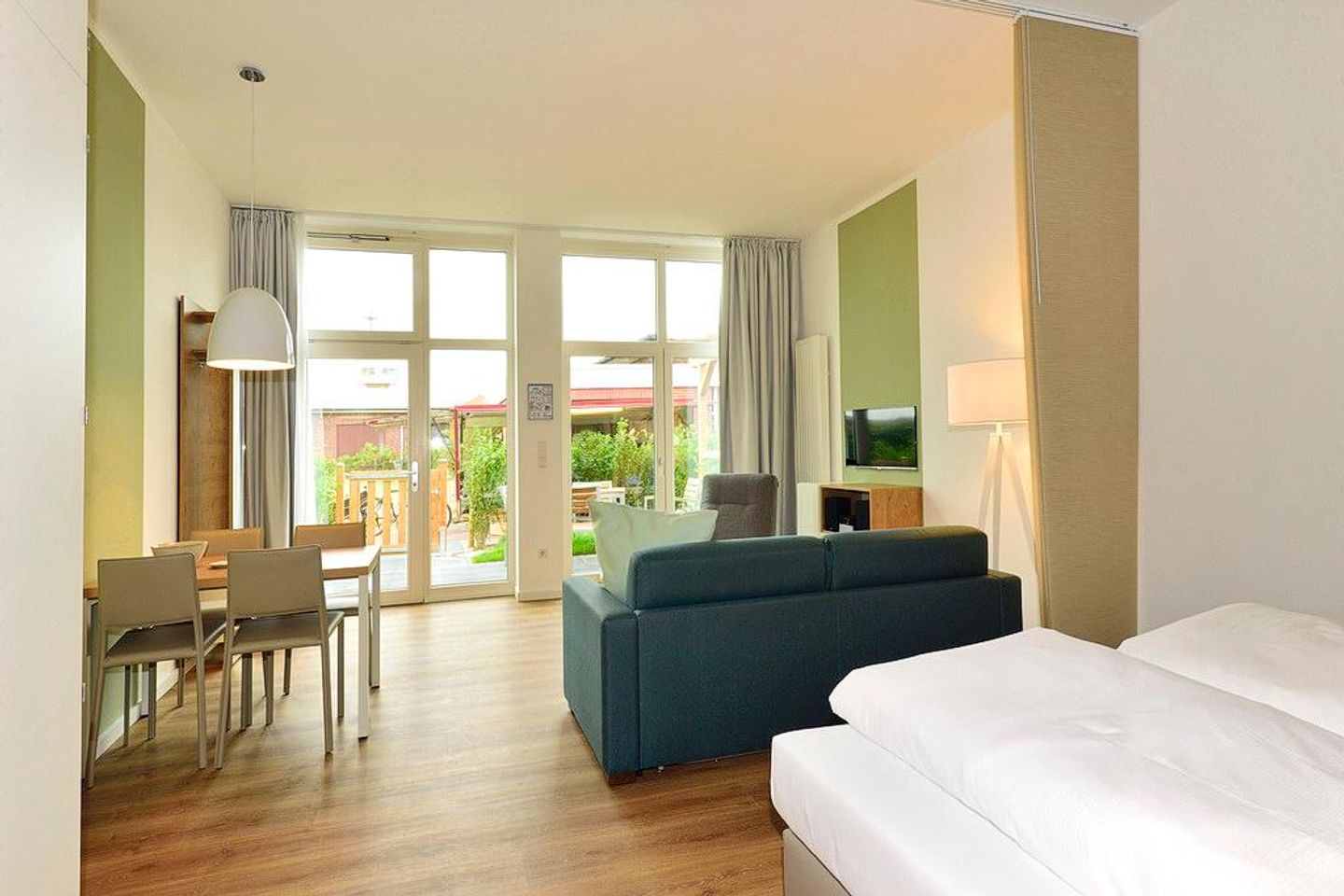 Aparthotel Anna Düne Aparthotel Anna Düne 0-02 Wangerooge - Wohn/ Essbereich