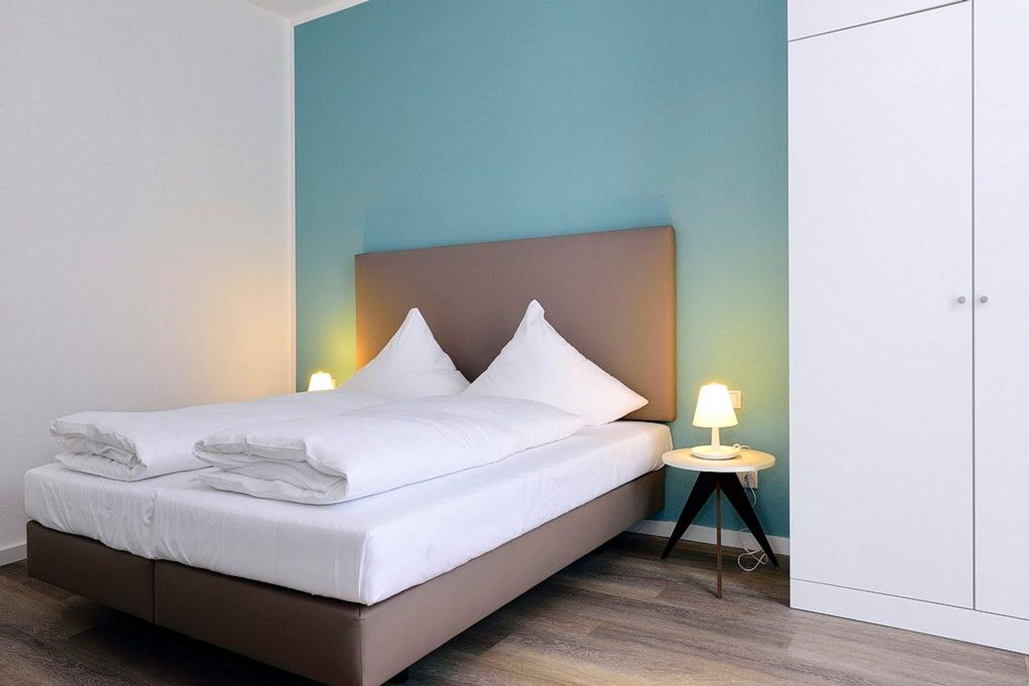 Aparthotel Anna Düne Aparthotel Anna Düne 0-08 Wangerooge - Schlafbereich mit Doppelbett