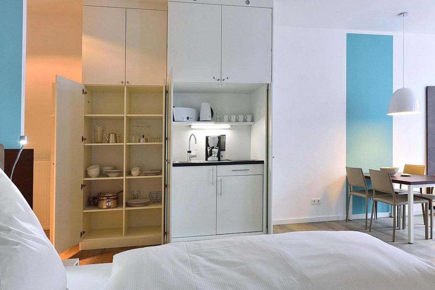 Aparthotel Anna Düne Aparthotel Anna Düne 0-11 Wangerooge - Wohnessbereich mit Küchenzeile