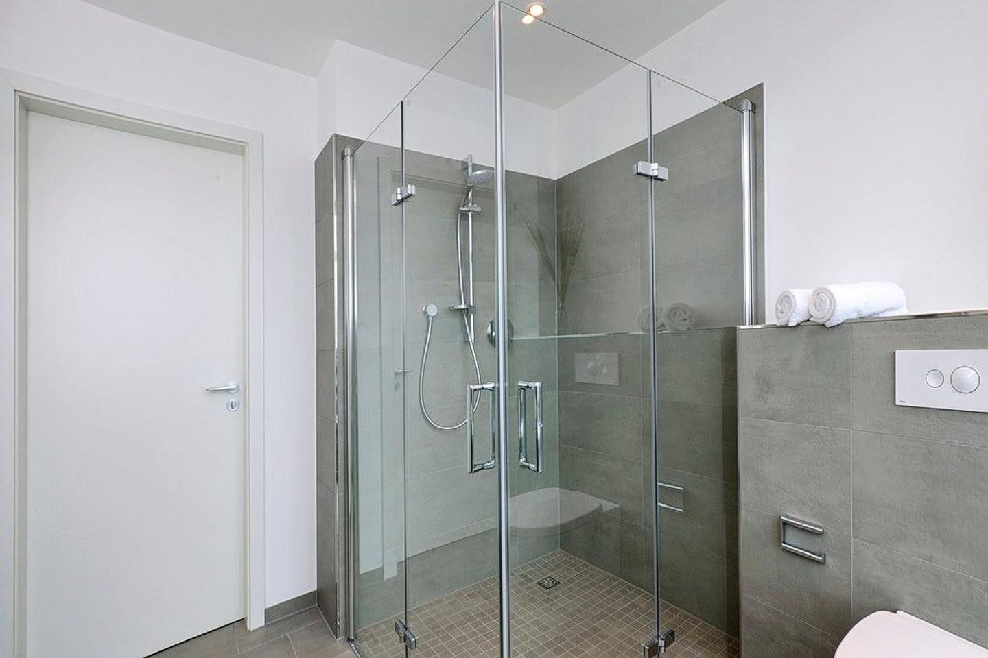 Aparthotel Anna Düne Aparthotel Anna Düne 2-33 Wangerooge - Badezimmer mit Dusche