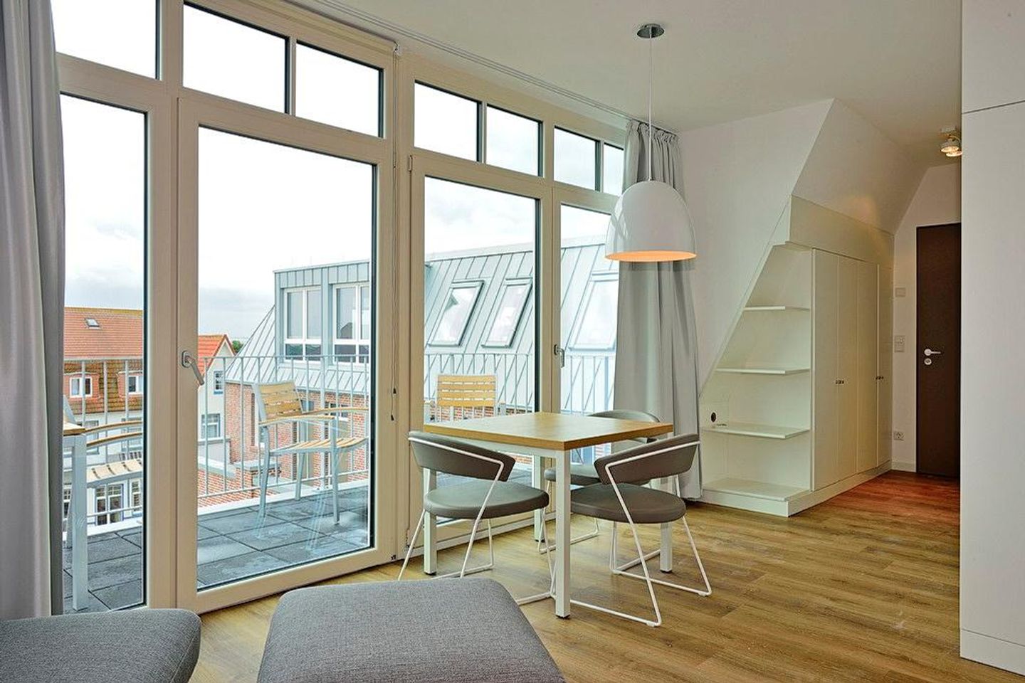 Aparthotel Anna Düne Aparthotel Anna Düne 3-41 Wangerooge - Wohn/ Essbereich mit Esstisch