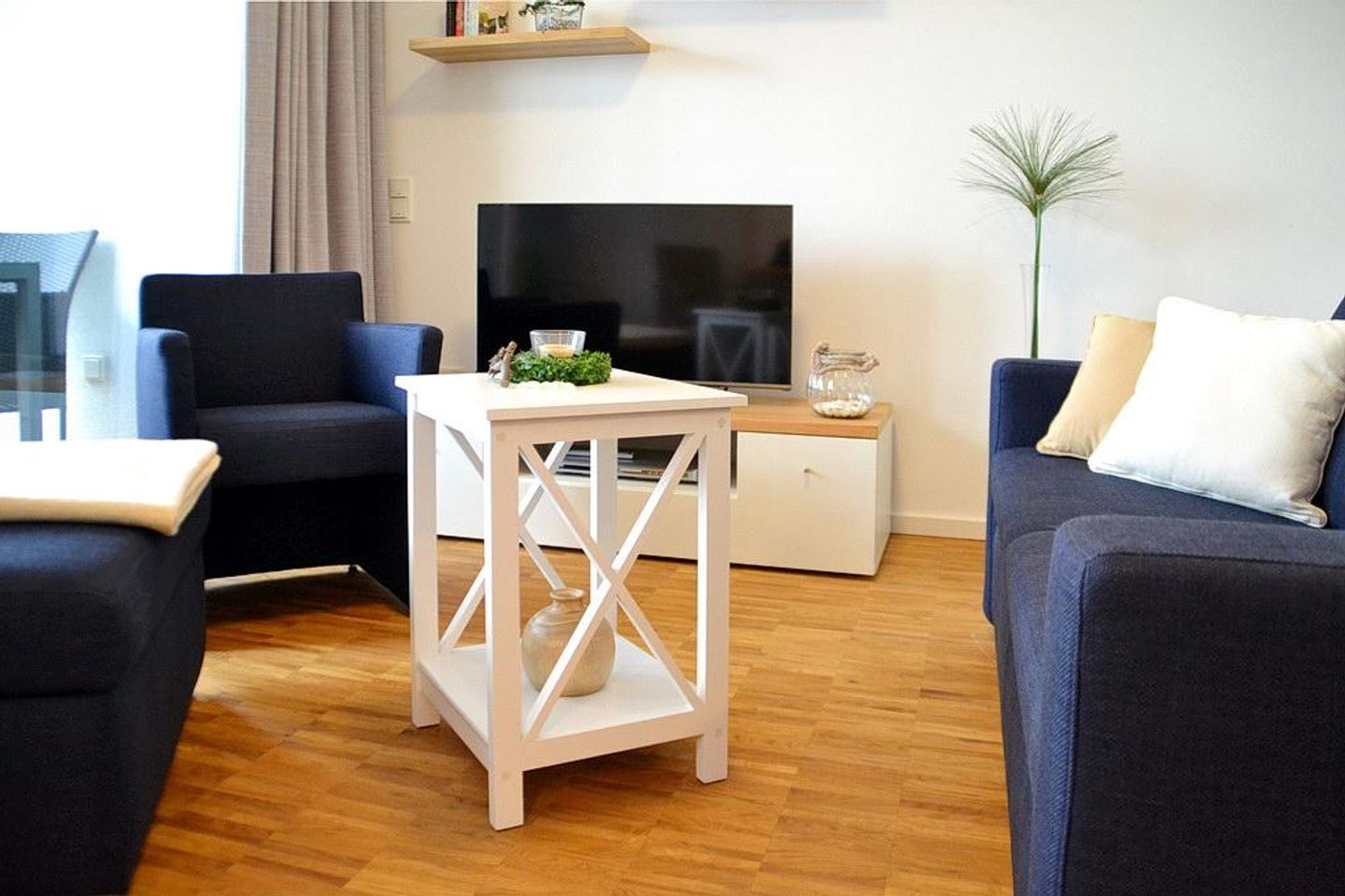 DünenResort Binz DünenResort Binz 419 Rügen - Wohn-Essbereich mit Couch