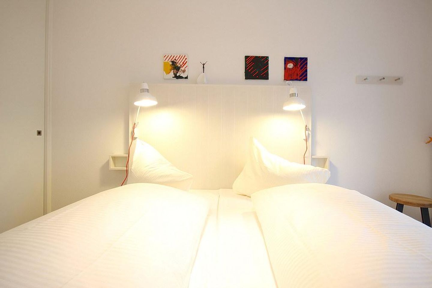 Ferienvillen Anna Düne Ferienvillen Anna Düne 1-01 Wangerooge - Schlafzimmer mit Doppelbett