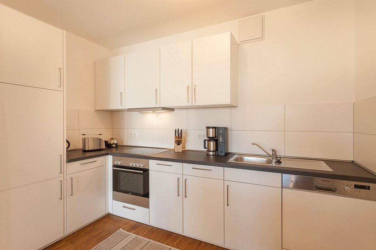 DünenResort Binz DünenResort Binz 417 Rügen - Küchenzeile mit Backofen