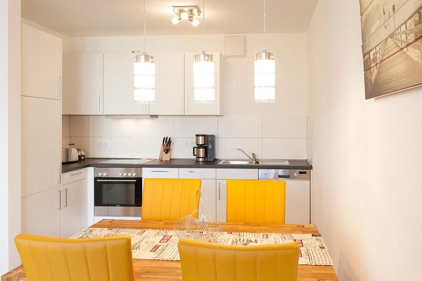 DünenResort Binz DünenResort Binz 417 Rügen - Wohn-Essbereich mit Küchenzeile