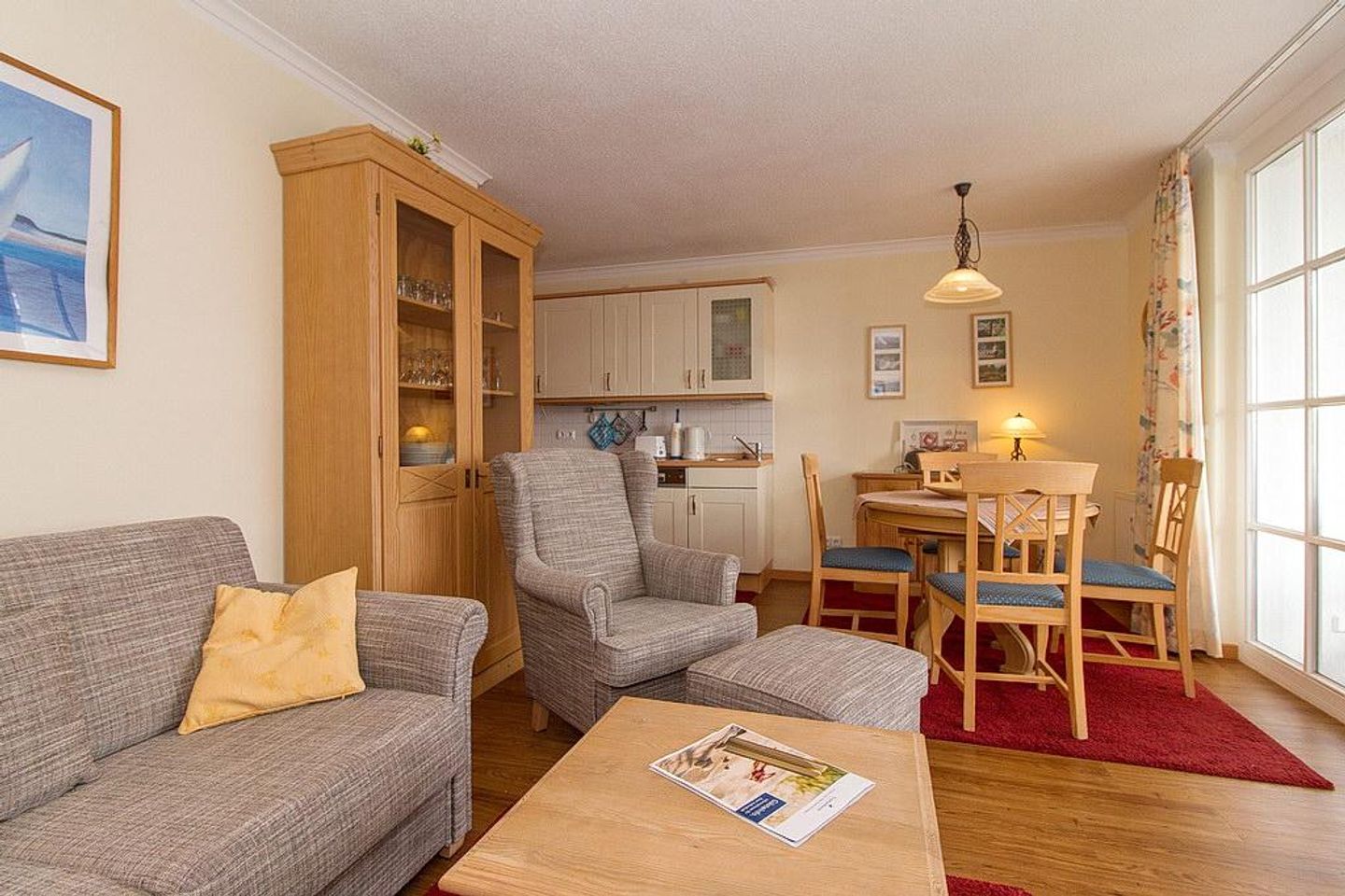 Apartmenthaus Atlantik Apartmenthaus Atlantik 216 Kühlungsborn - Wohn-Essbereich mit Couch