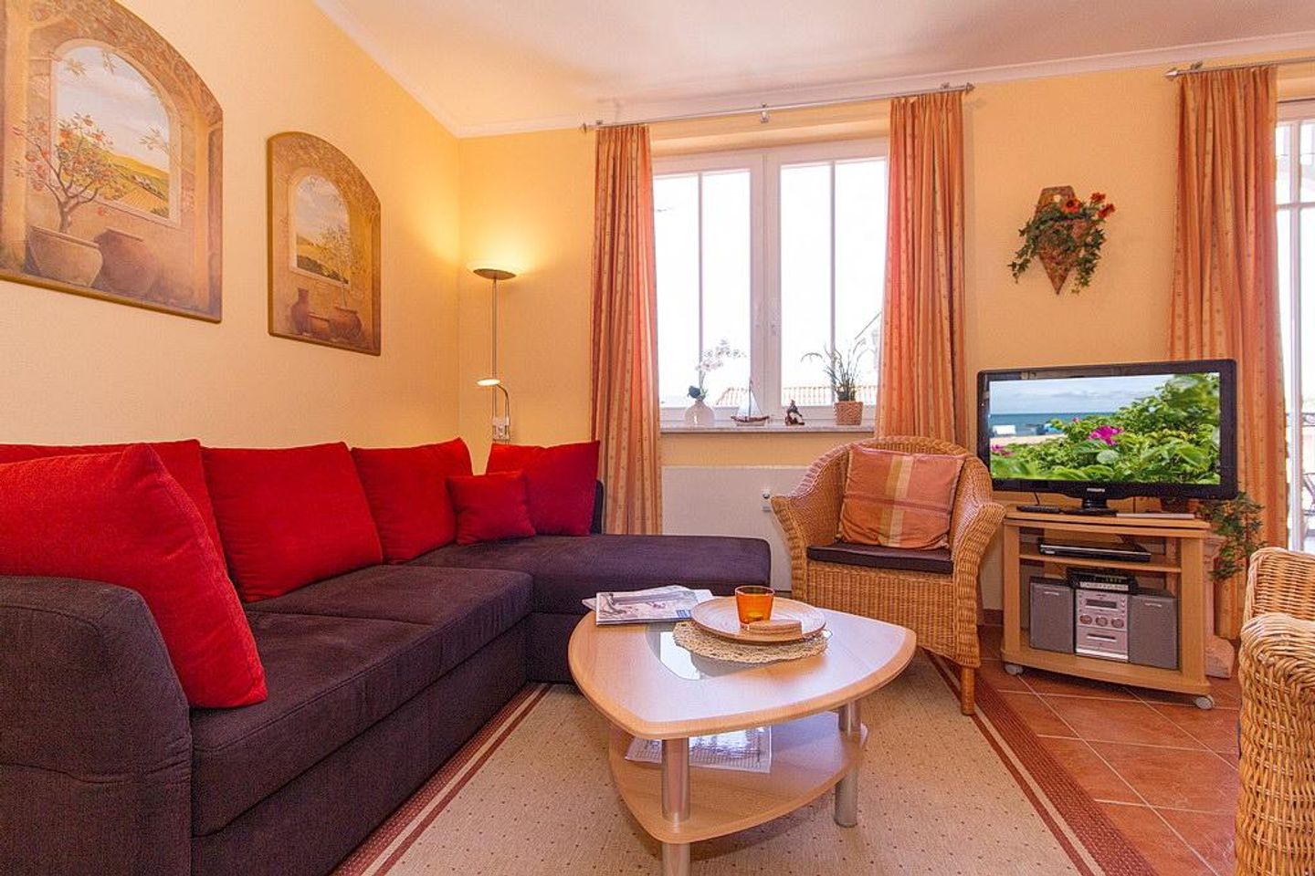 Dünenschloss Dünenschloss 1-33 Kühlungsborn - Wohn-Essbereich mit Couch