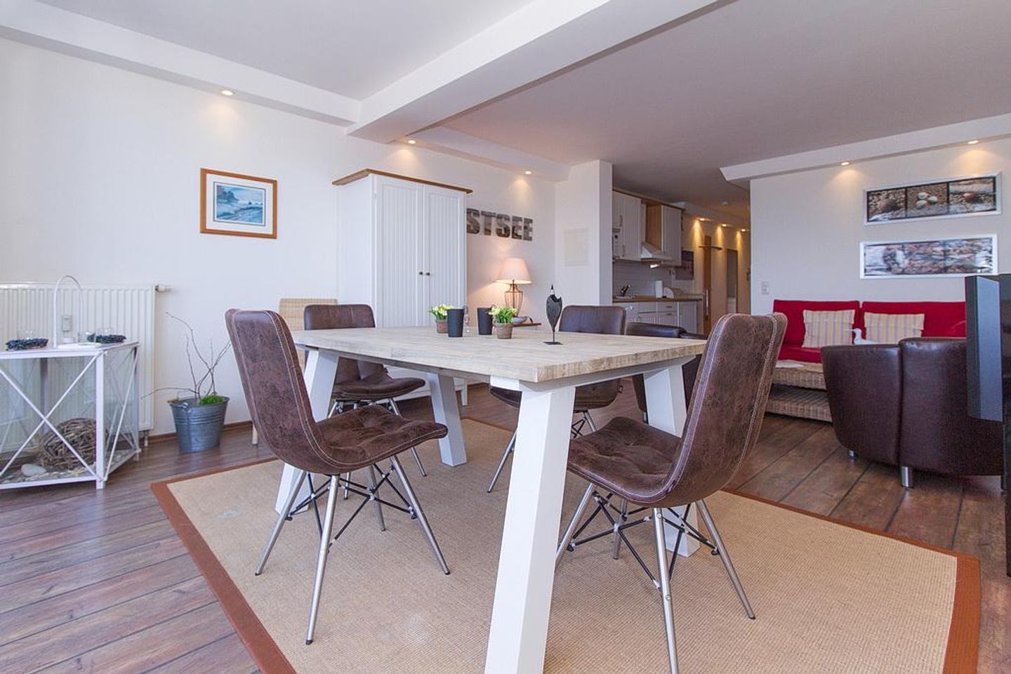 Meeresblick Meeresblick 224 Kühlungsborn - Wohn-Essbereich mit Esstisch