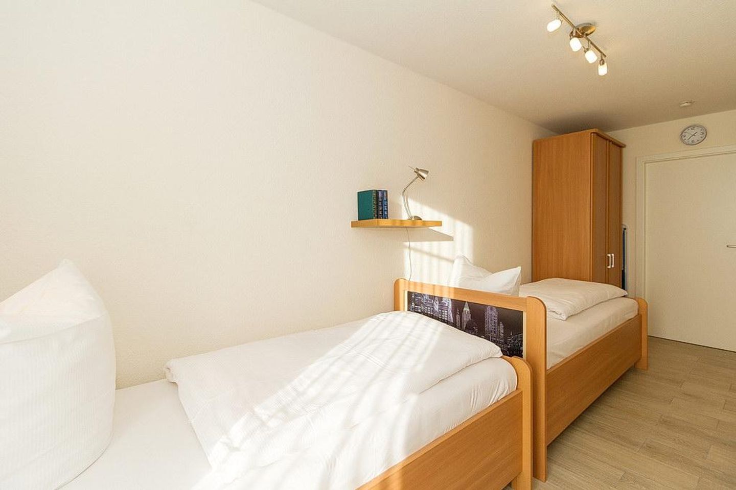 Strandschlösschen Strandschlösschen 17 Kühlungsborn - Schlafzimmer mit zwei Einzelbetten