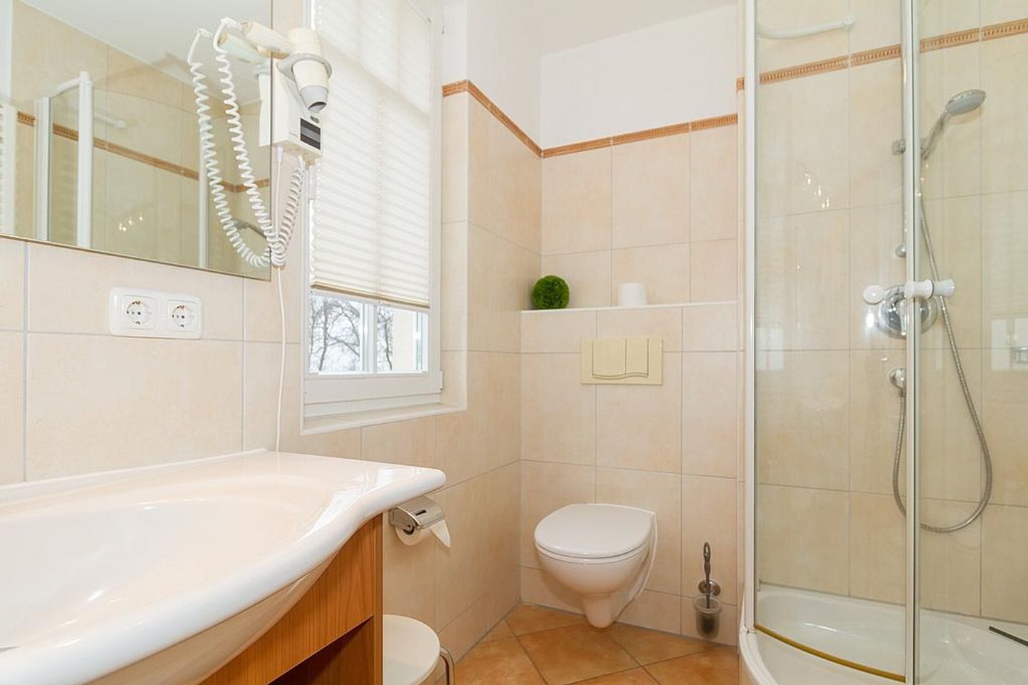 Dünenschloss Dünenschloss 2-18 Kühlungsborn - Badezimmer mit Dusche