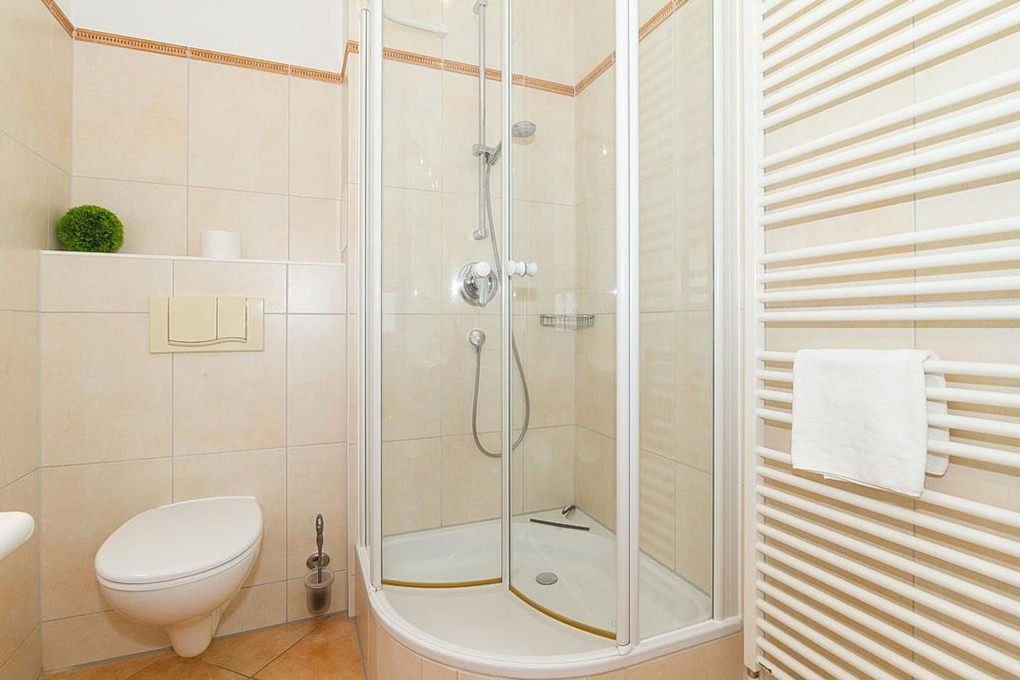 Dünenschloss Dünenschloss 2-18 Kühlungsborn - Badezimmer mit Dusche