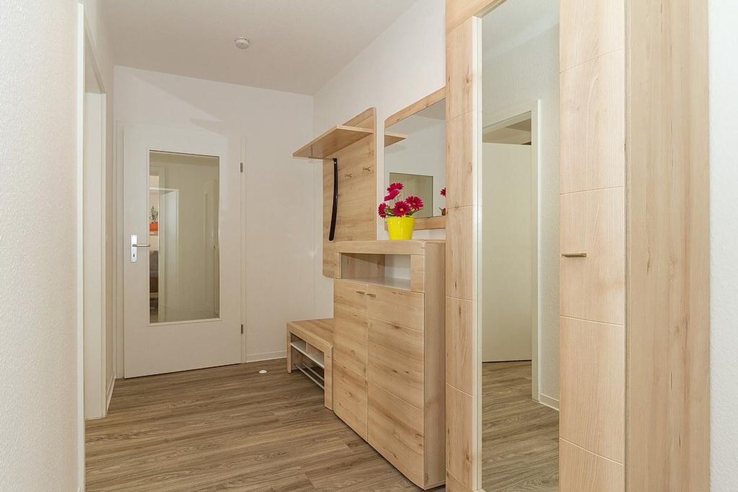 Strandschlösschen Strandschlösschen 09 Kühlungsborn - Flur mit Garderobe