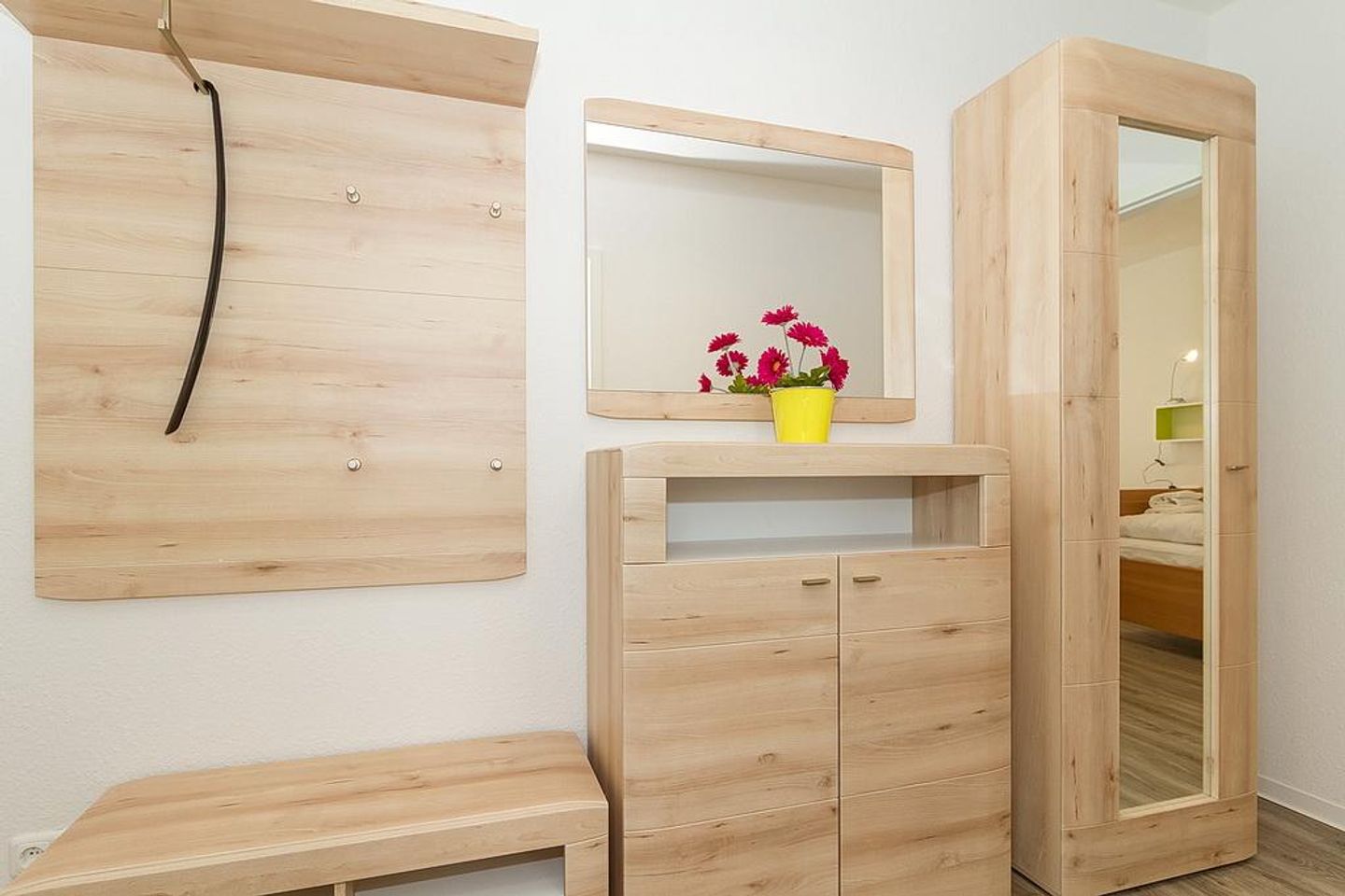 Strandschlösschen Strandschlösschen 09 Kühlungsborn - Flur mit Garderobe