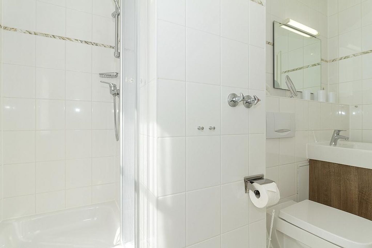 Strandschlösschen Strandschlösschen 09 Kühlungsborn - Badezimmer mit Dusche