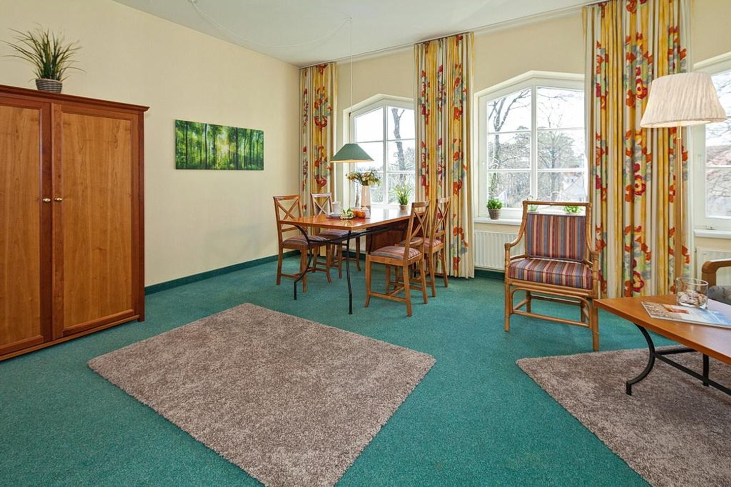 Strand-Park Strand-Park V22 Usedom - Wohn-Essbereich mit Couch