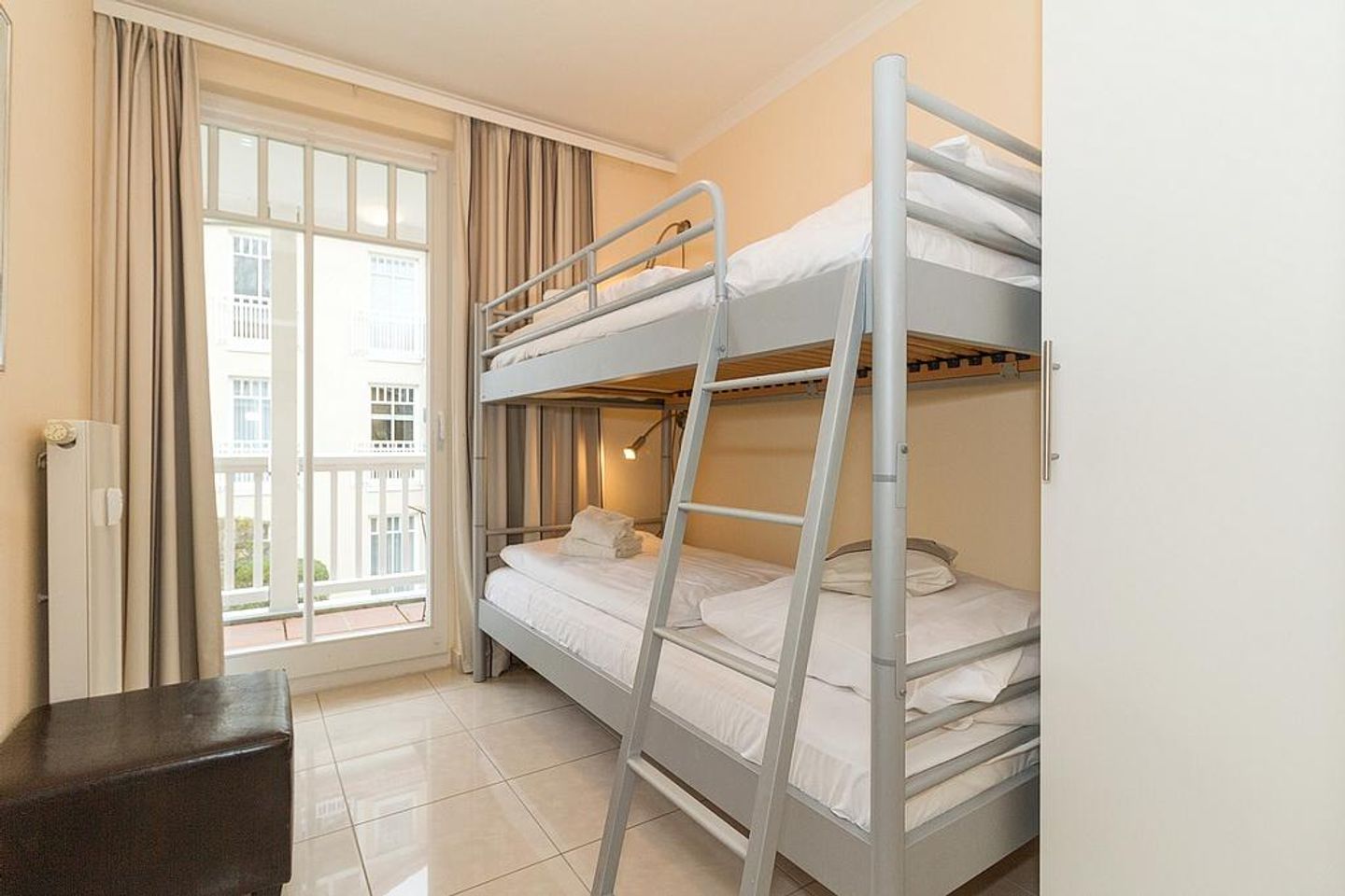 Dünenschloss Dünenschloss 4-08 Kühlungsborn - Schlafzimmer mit Etagenbett