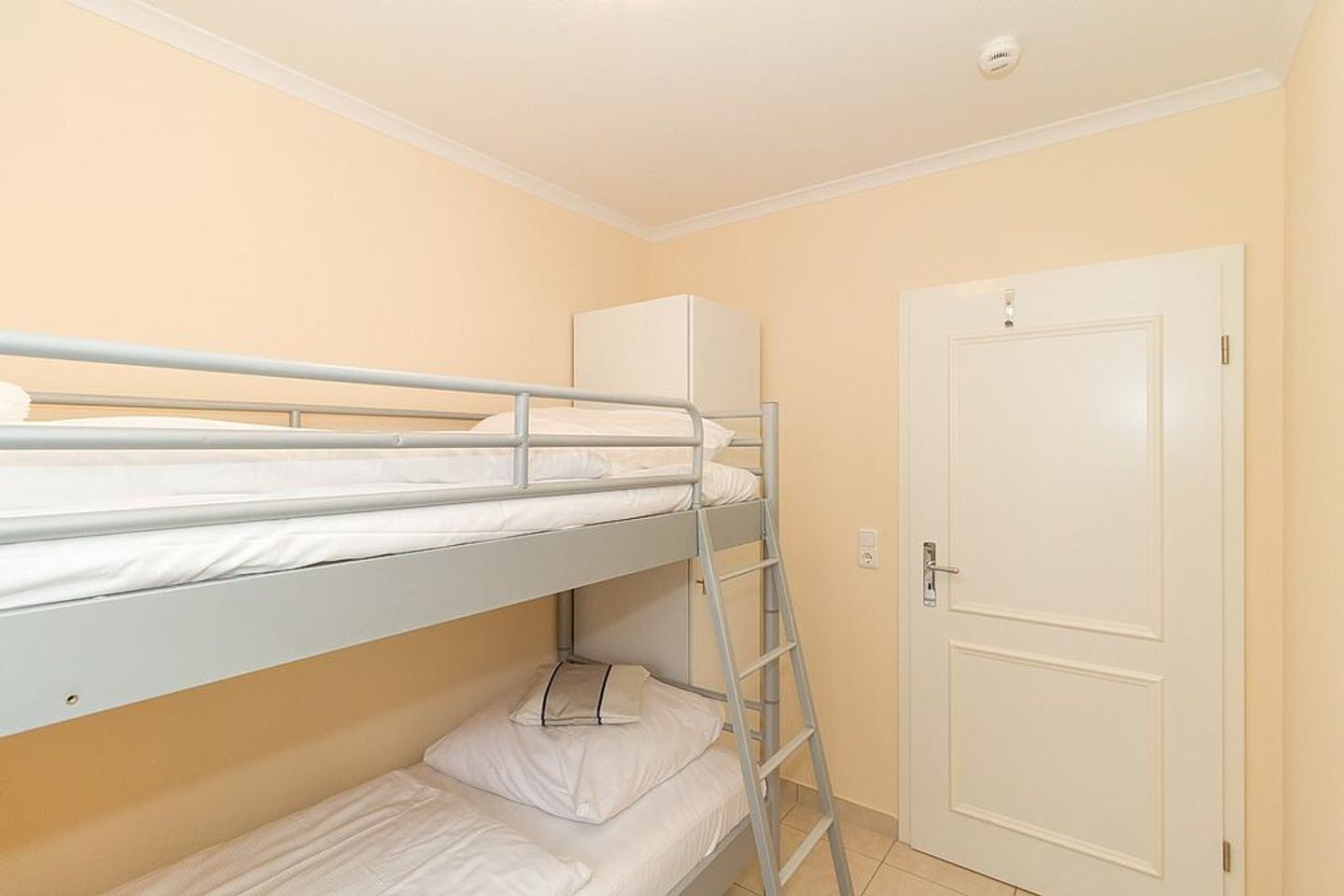Dünenschloss Dünenschloss 4-08 Kühlungsborn - Schlafzimmer mit Etagenbett