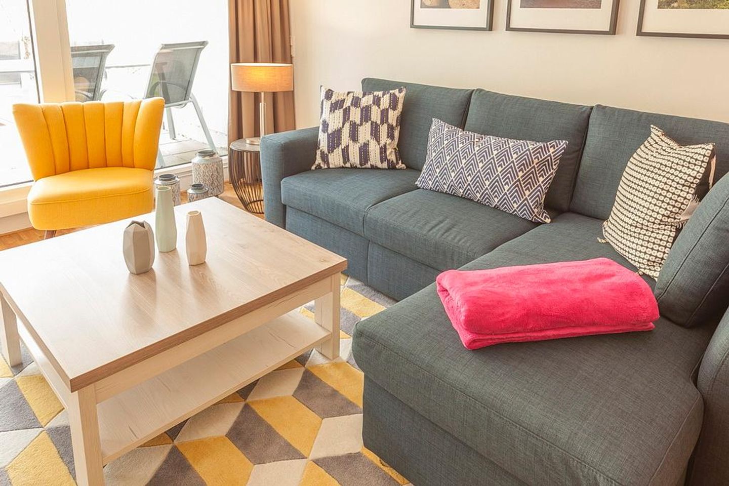 DünenResort Binz DünenResort Binz 413 Rügen - Wohn-Essbereich mit Couch