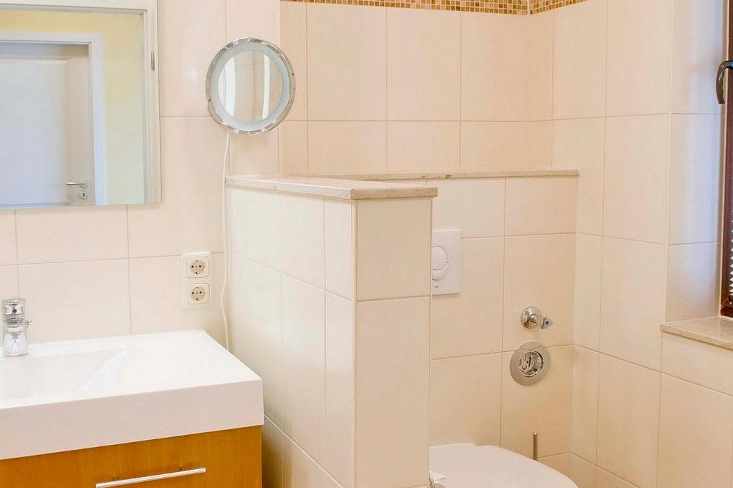 Urlaubsräume am Meer Urlaubsräume am Meer 4-9 Kühlungsborn - Badezimmer mit Dusche
