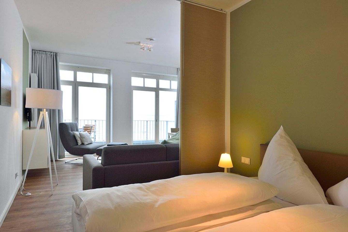 Aparthotel Anna Düne Aparthotel Anna Düne 1-23 Wangerooge - Schlafbereich mit Doppelbett