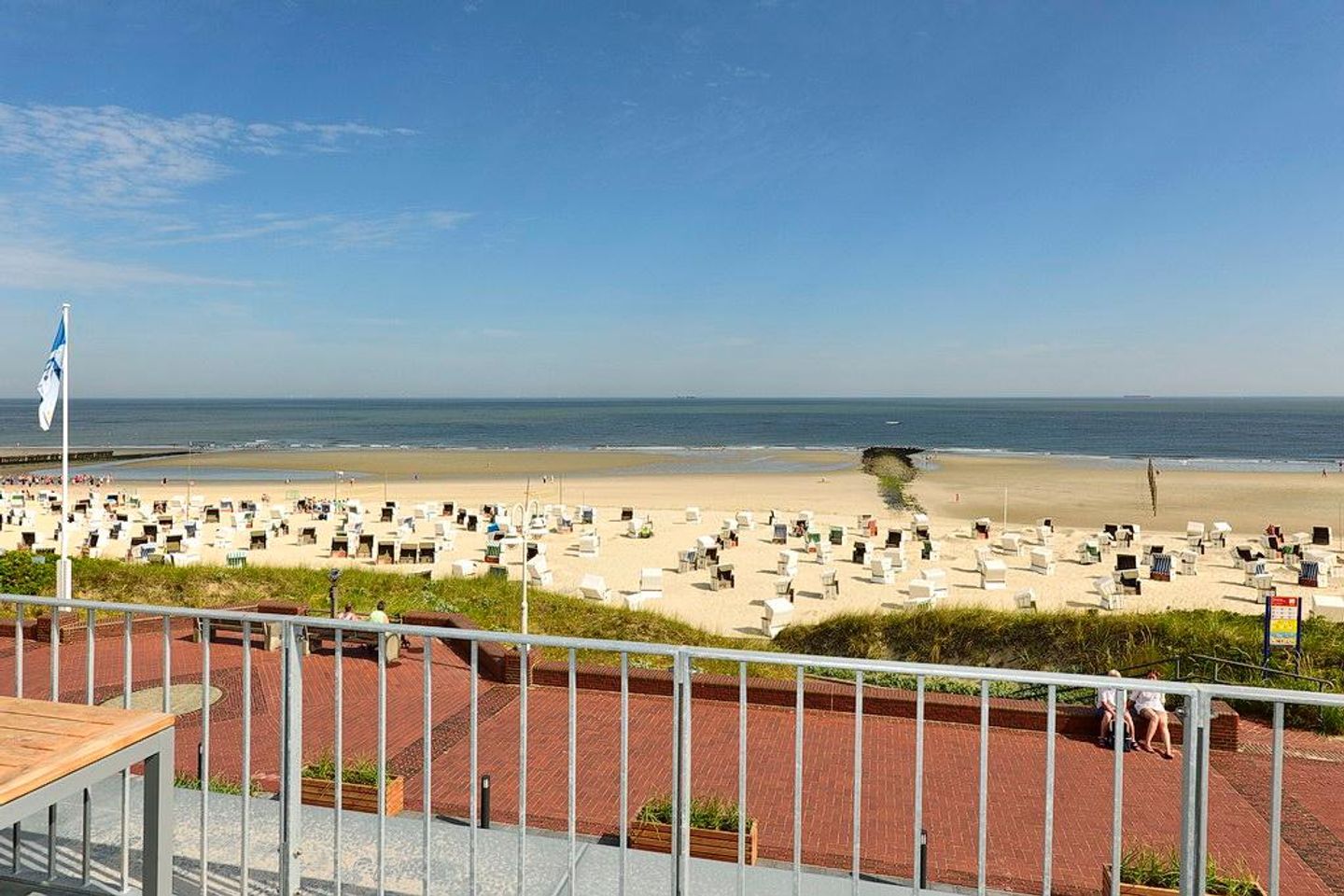 Aparthotel Anna Düne Aparthotel Anna Düne 1-23 Wangerooge - Balkon mit Ausblick