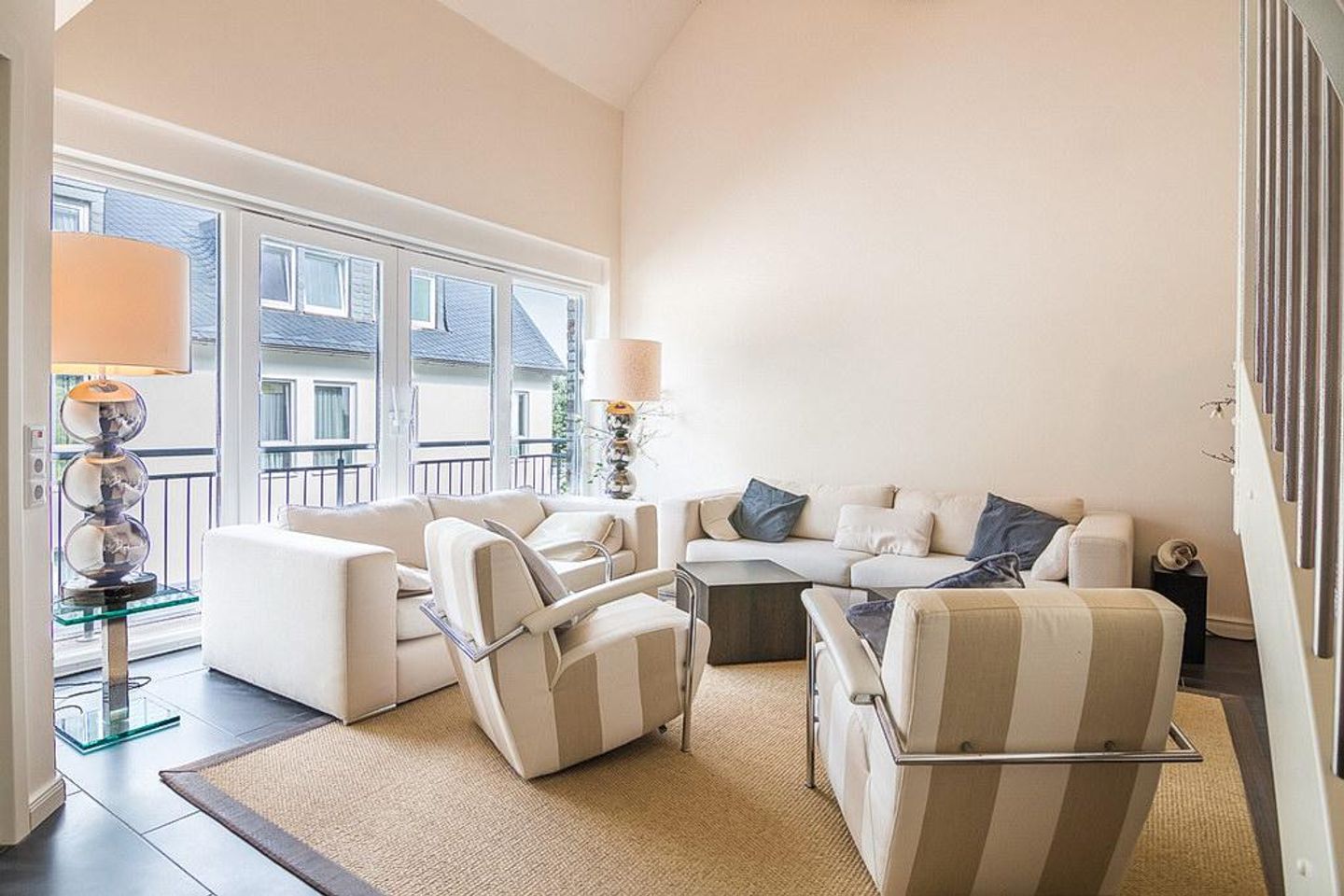 Sandperle Gorch Fock Sandperle Gorch Fock 08 Borkum - Wohnbereich mit Sitzgelegenheit