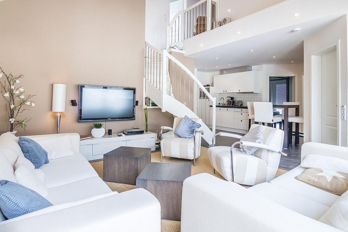 Sandperle Gorch Fock Sandperle Gorch Fock 08 Borkum - Wohnbereich mit Flatscreen-TV