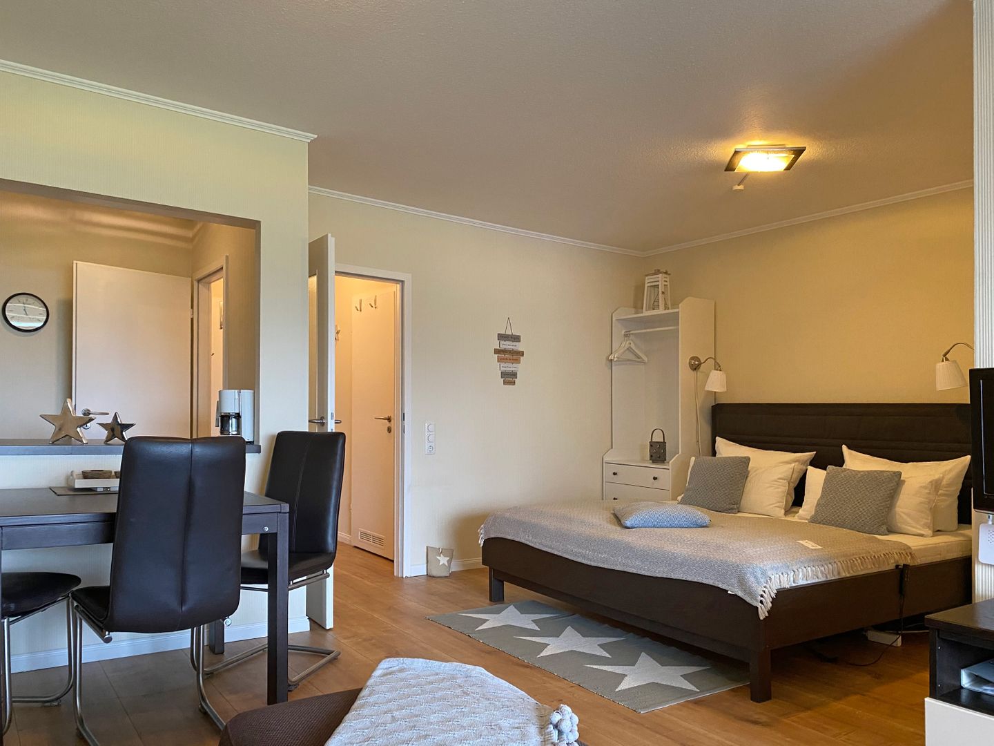 Kaiserhof Apartment 326, Typ D  - Bett