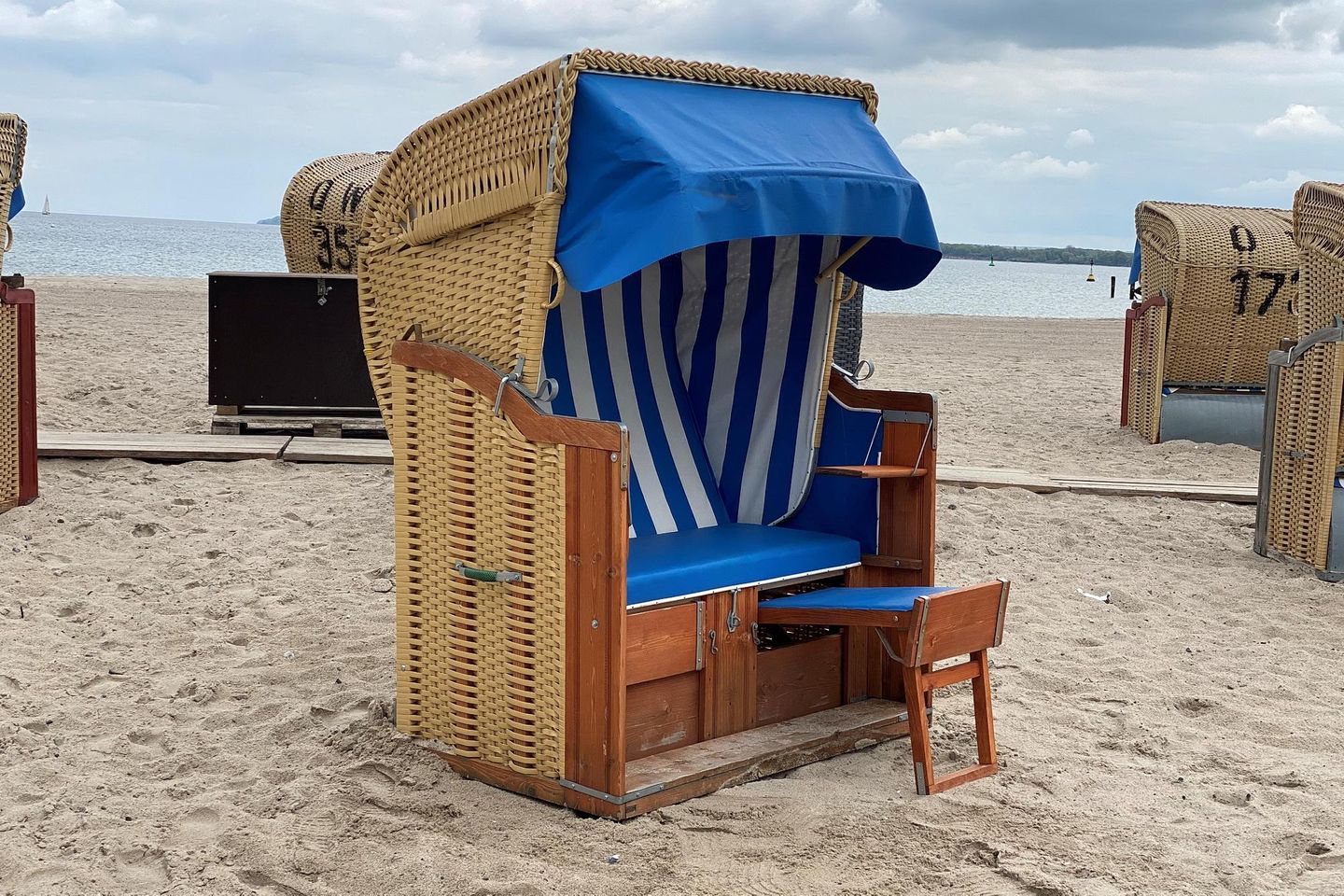 Godewindpark Travemünde Godewindpark Travemünde 2-14 Travemünde - Strandkorb am Strand