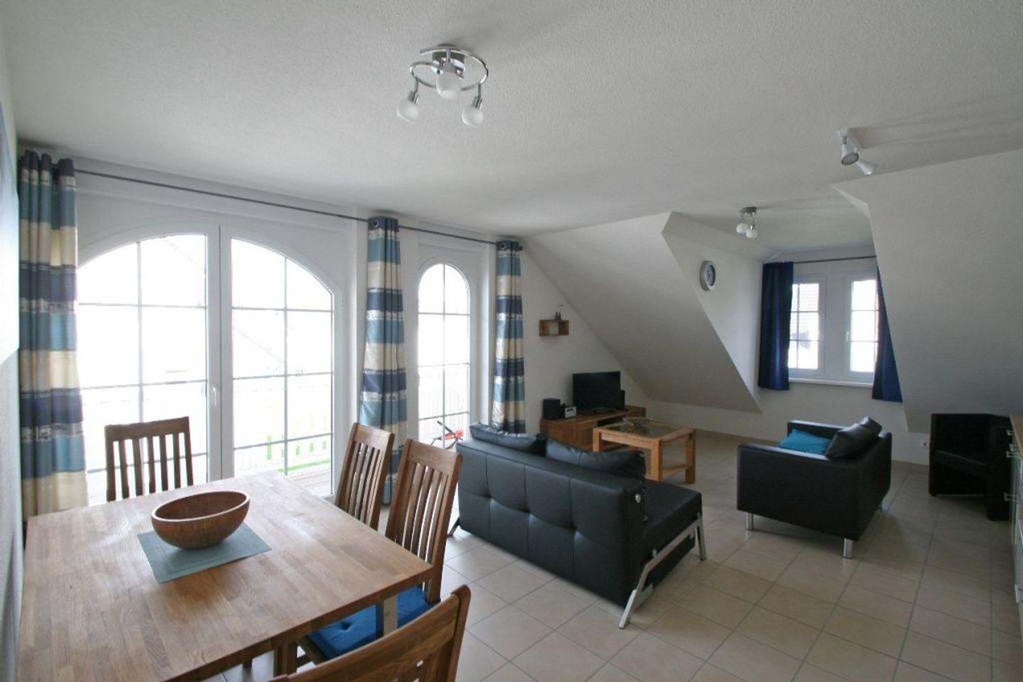 Villa Friederike App. 05 - Flaschenpost Nienhagen - 