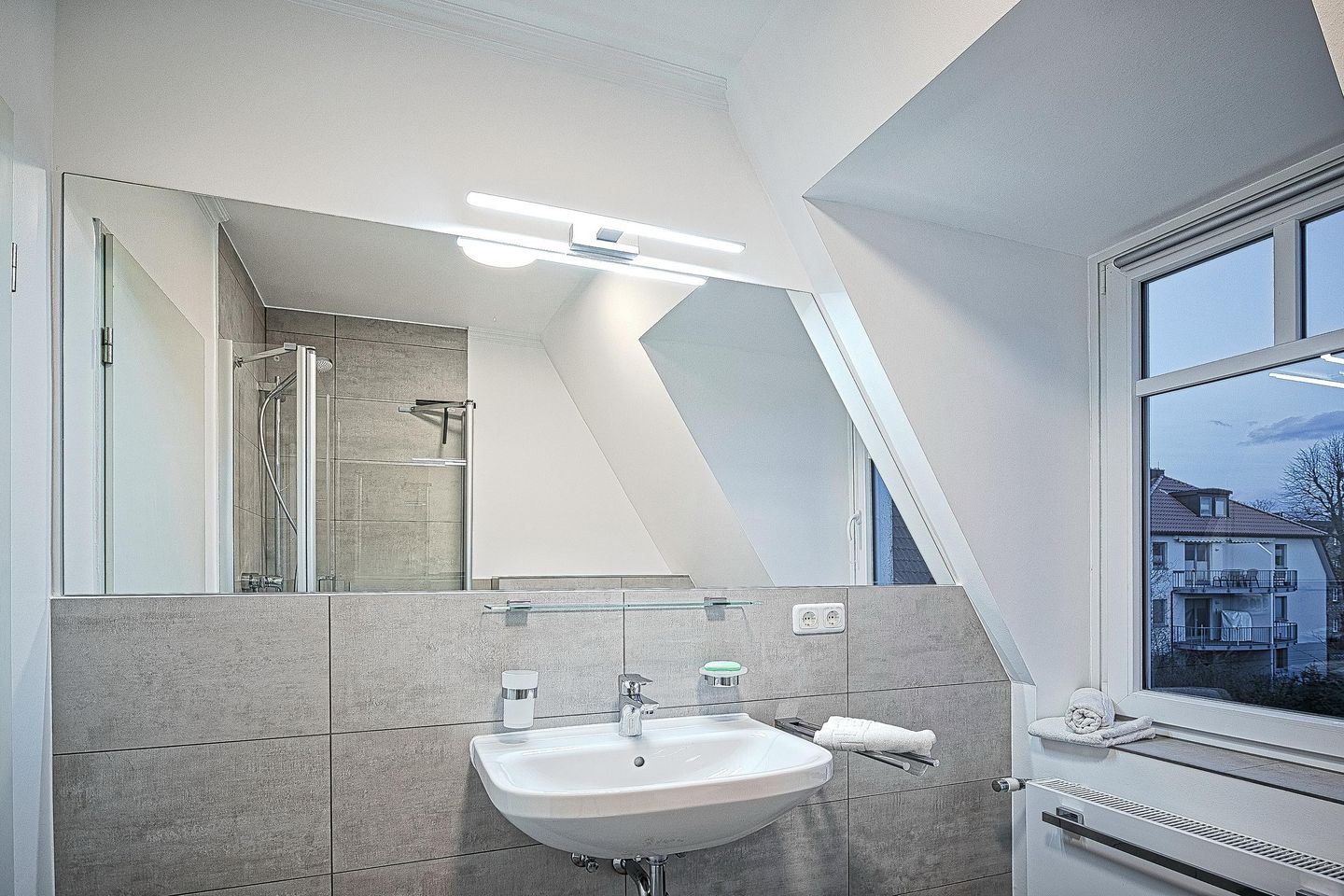 Ferienwohnanlage Seebachpark Seebachpark Boltenhagen - Badezimmer mit Waschtisch