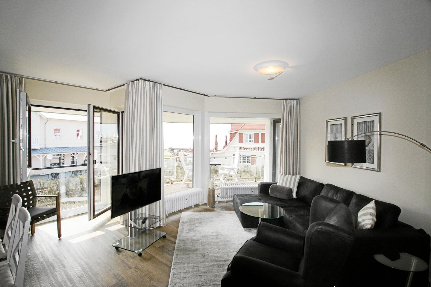  Schloss am Meer  - Dünenstr. 25, App. 8 Wenningstedt - Wohnzimmer