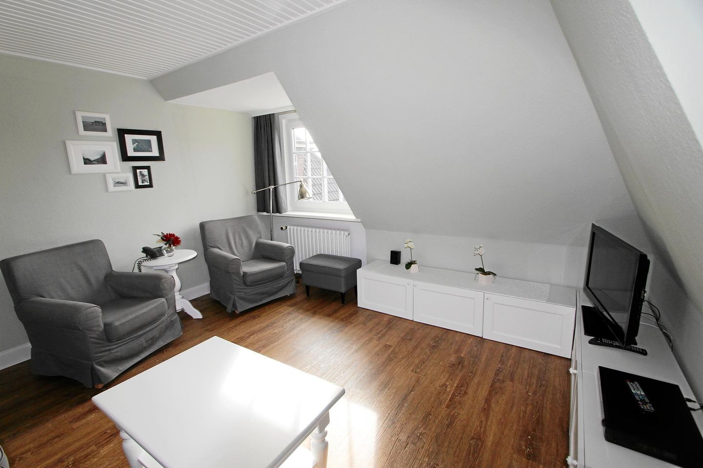 Steffi - Ostmarkstr. 20, App. 2 Wenningstedt - Wohnzimmer