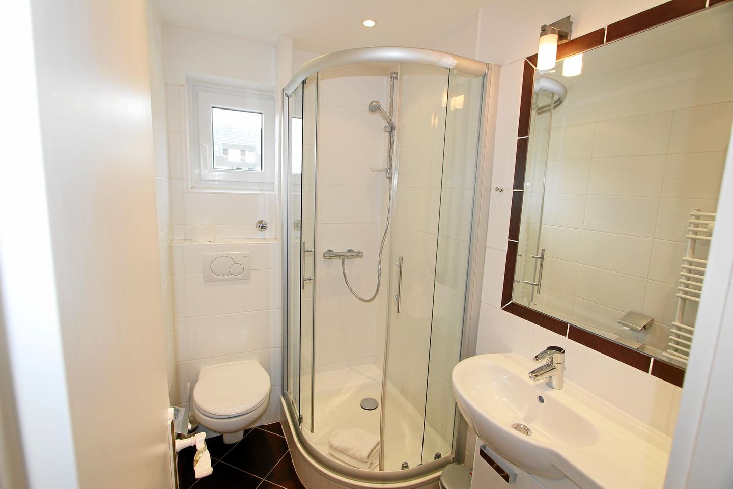 Dünenstraße 31A, EG links Wenningstedt - Badezimmer