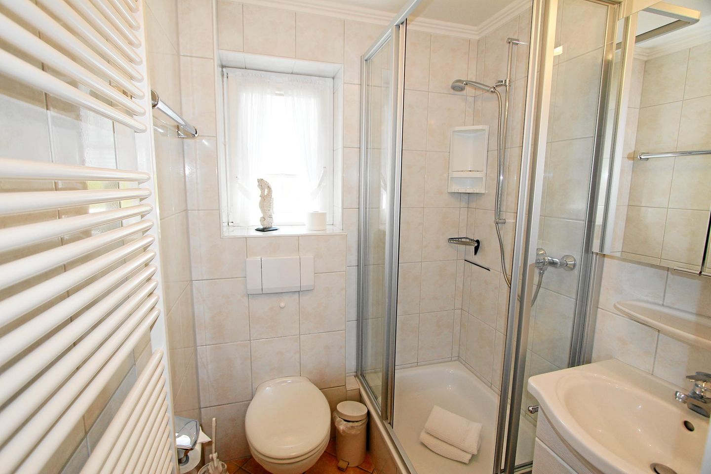 Ruusenhüs - Westerhörn 9, App. 2 Wenningstedt - Badezimmer