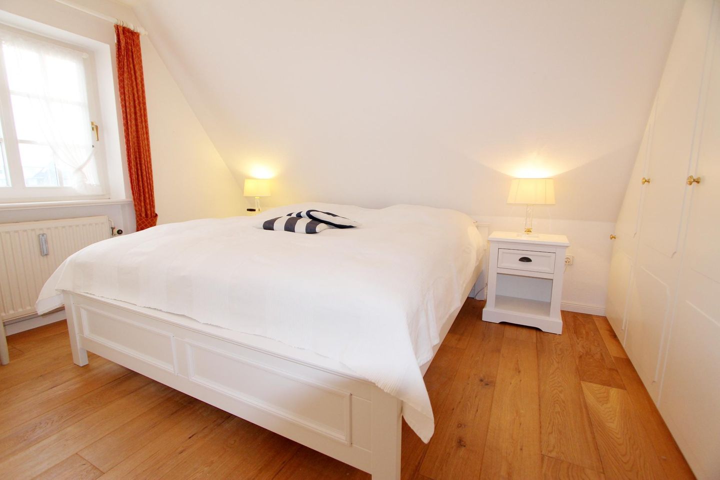 Haus Meeresbrise - Westerstr. 26a, App. 4 Wenningstedt - Schlafzimmer