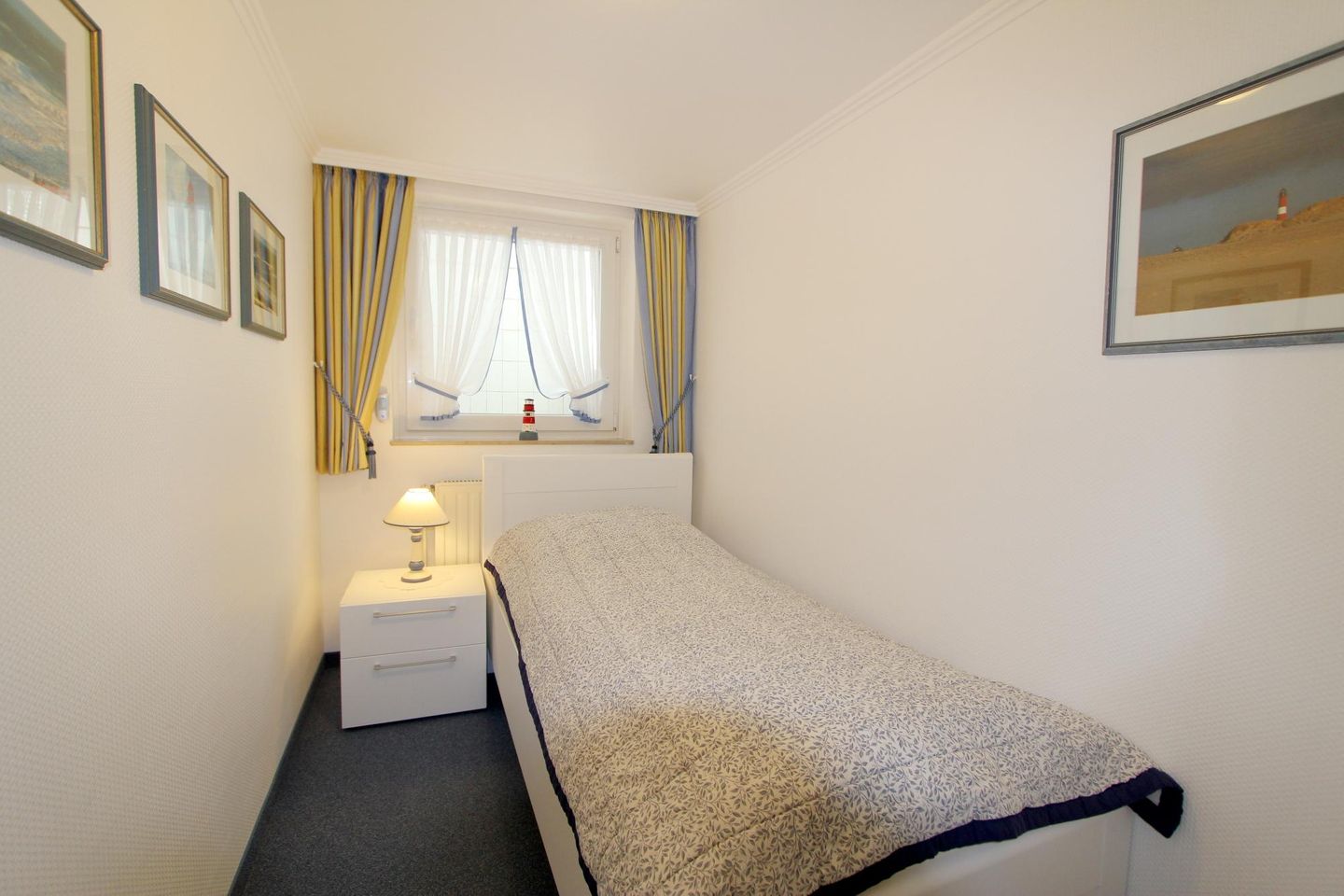  Trutz blanker Hans  - Dünenstr. 19, App. 9 Wenningstedt - Schlafzimmer