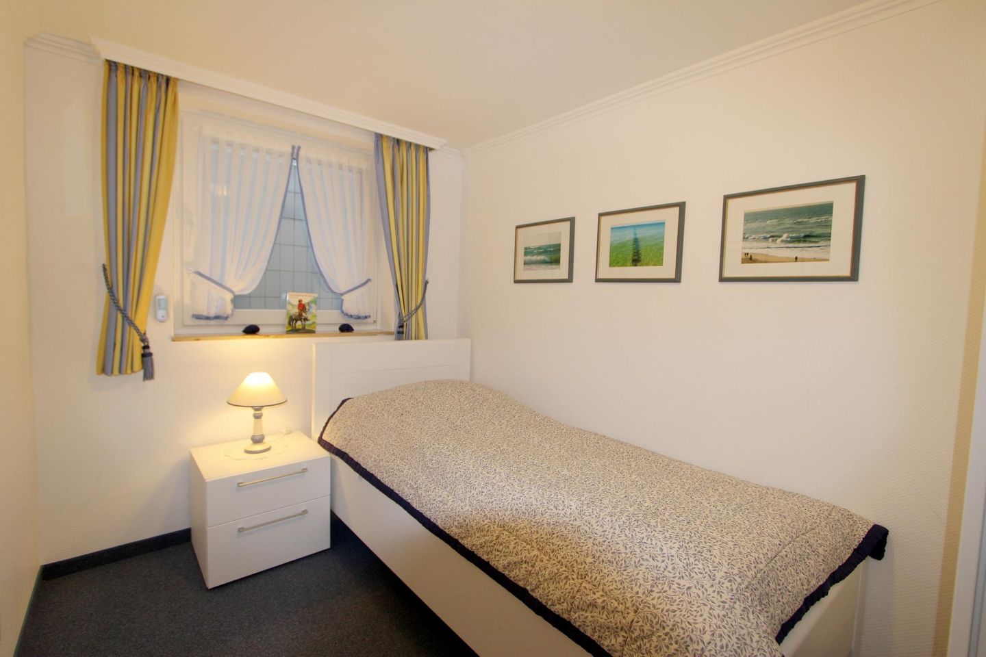  Trutz blanker Hans  - Dünenstr. 19, App. 9 Wenningstedt - Schlafzimmer