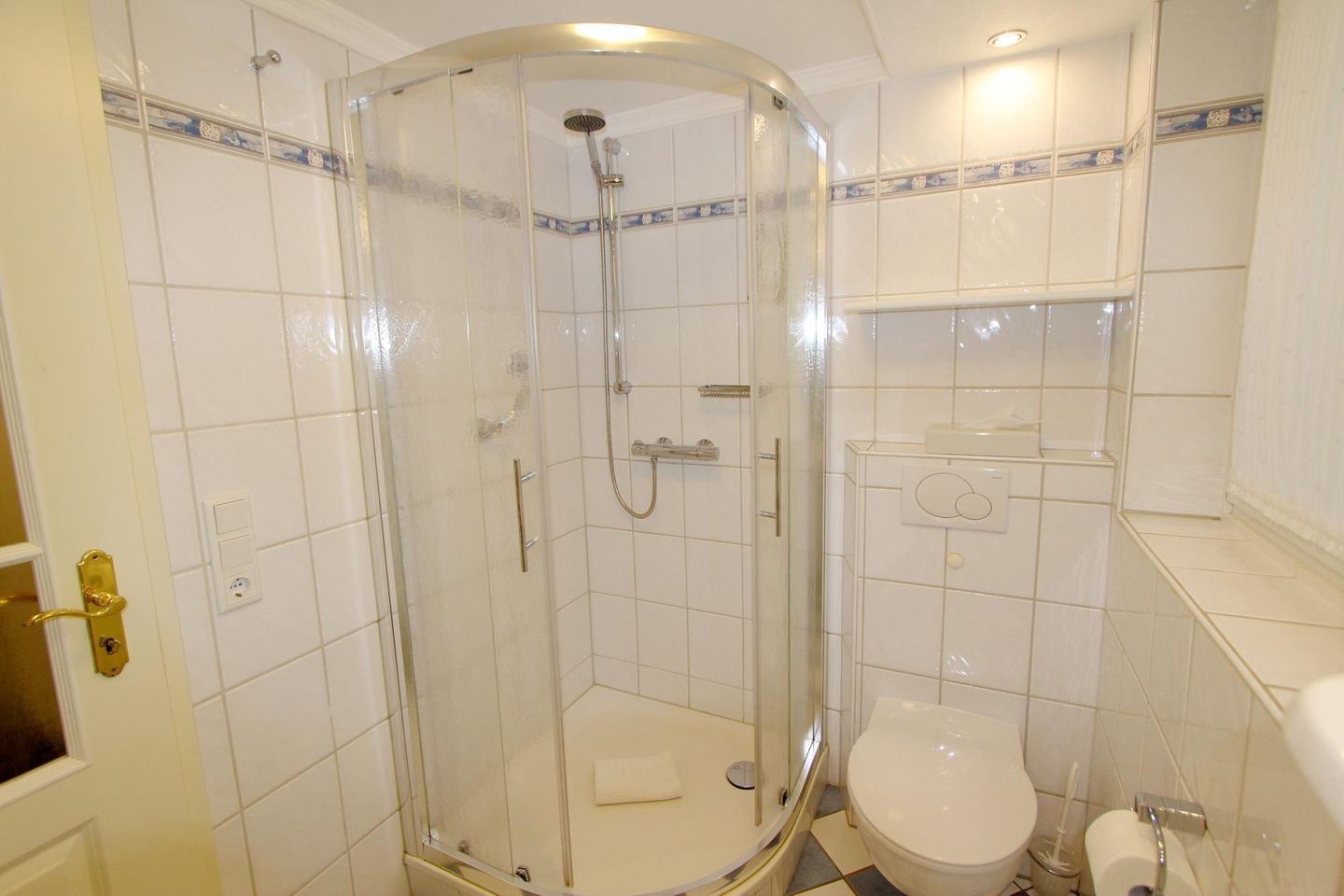  Trutz blanker Hans  - Dünenstr. 19, App. 9 Wenningstedt - Badezimmer