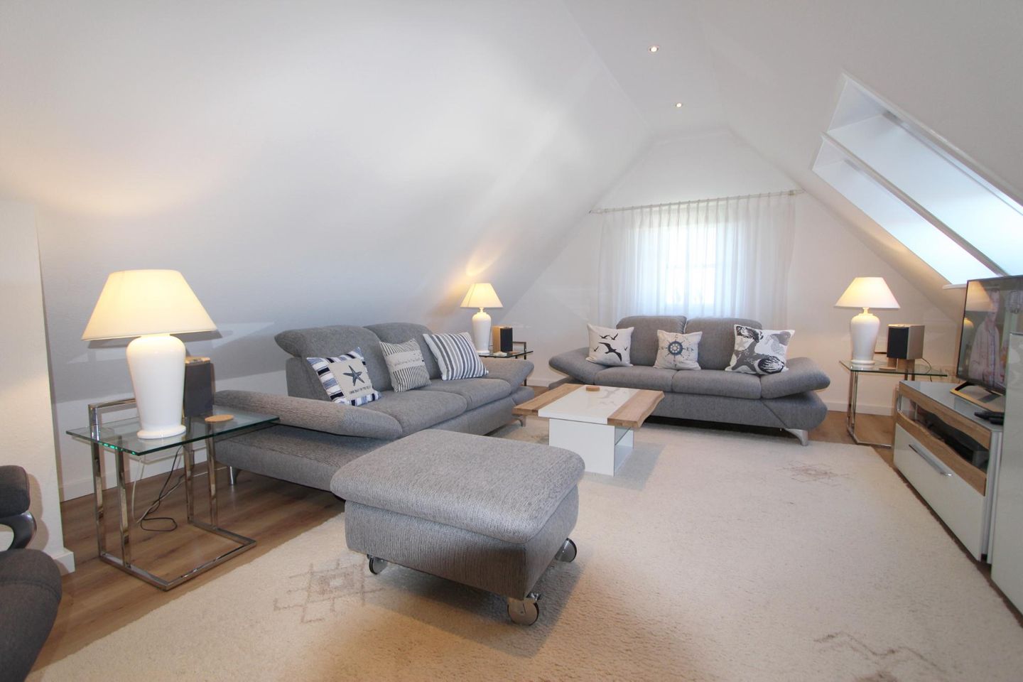 Atlantik  - Strandstr. 17, App. 24A Wenningstedt - Wohnzimmer