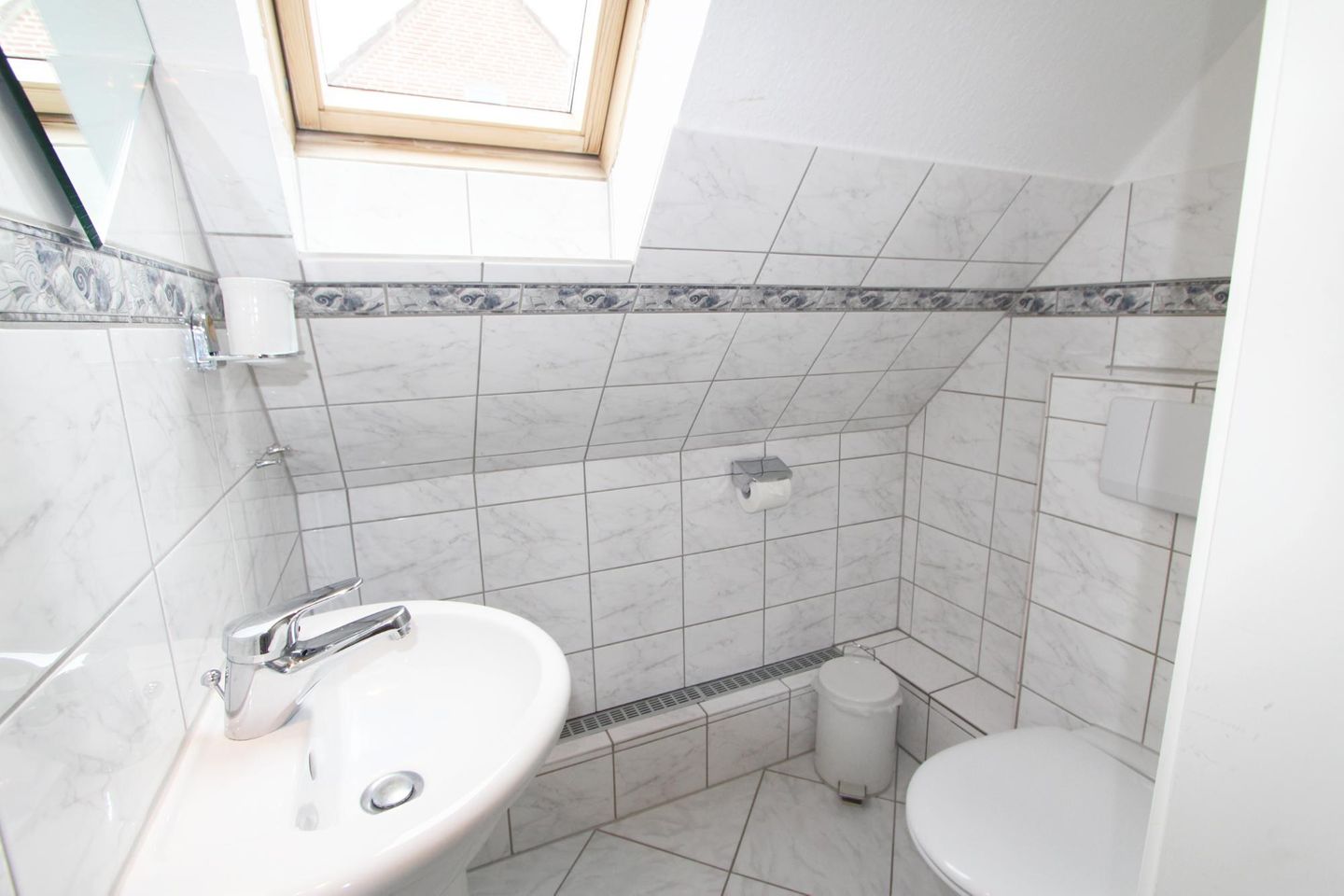 Residenz Nikolas- Grenzweg 12, App. 2 Wenningstedt - Gäste-WC