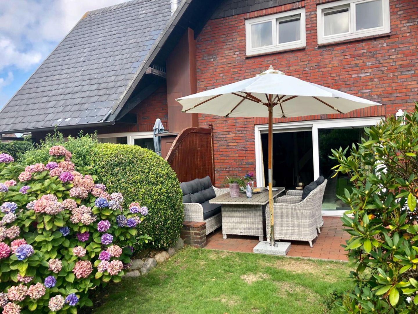 Residenz Nikolas- Grenzweg 12, App. 2 Wenningstedt - Terrasse