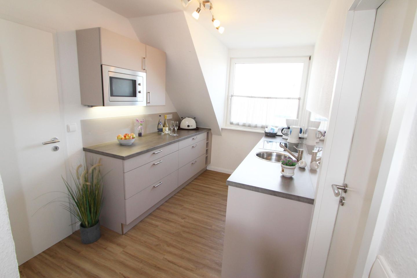 Dünenblick I  - Dünenstr. 5, App. 4 Wenningstedt - Küche / Küchenzeile